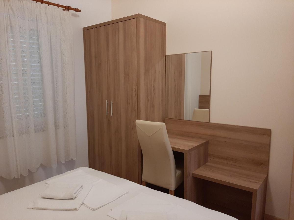 Apartments Edo Novalja Luaran gambar