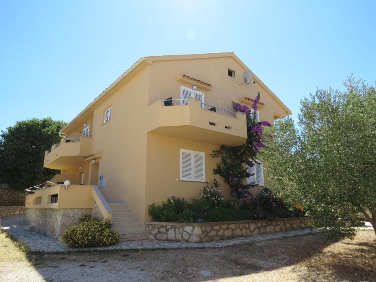Apartments Edo Novalja Luaran gambar