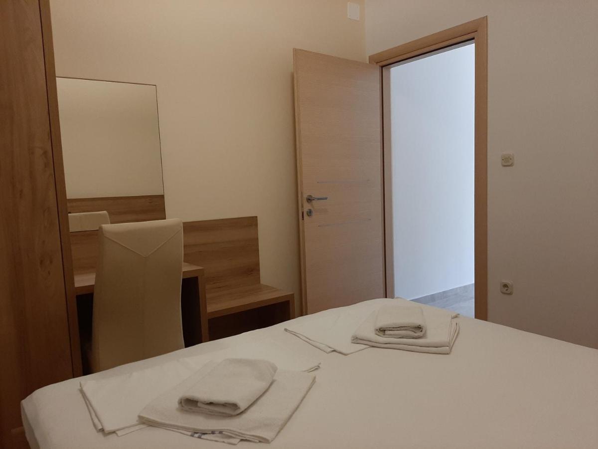 Apartments Edo Novalja Luaran gambar