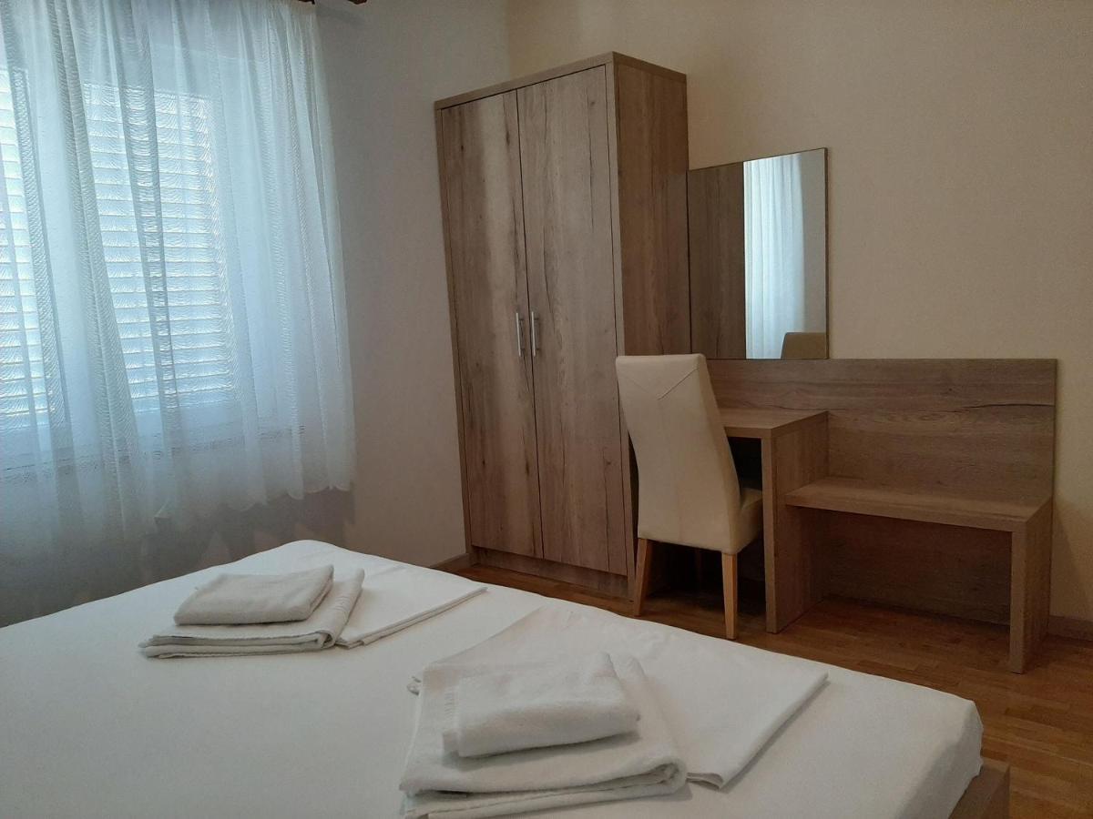 Apartments Edo Novalja Luaran gambar