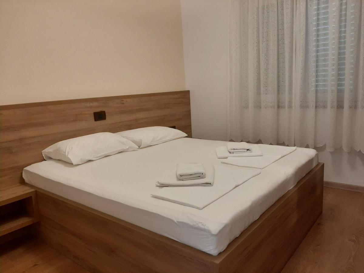Apartments Edo Novalja Luaran gambar