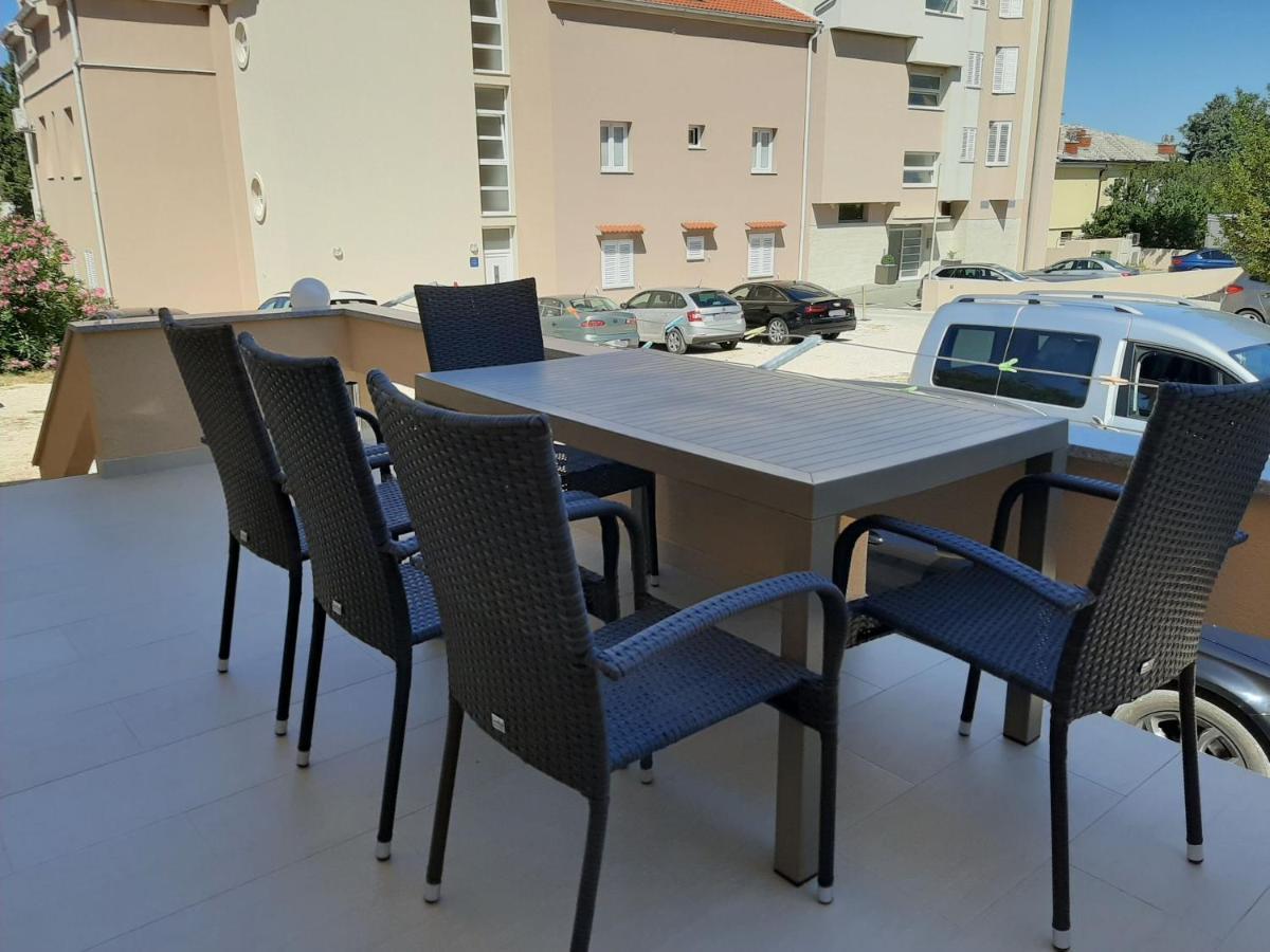 Apartments Edo Novalja Luaran gambar