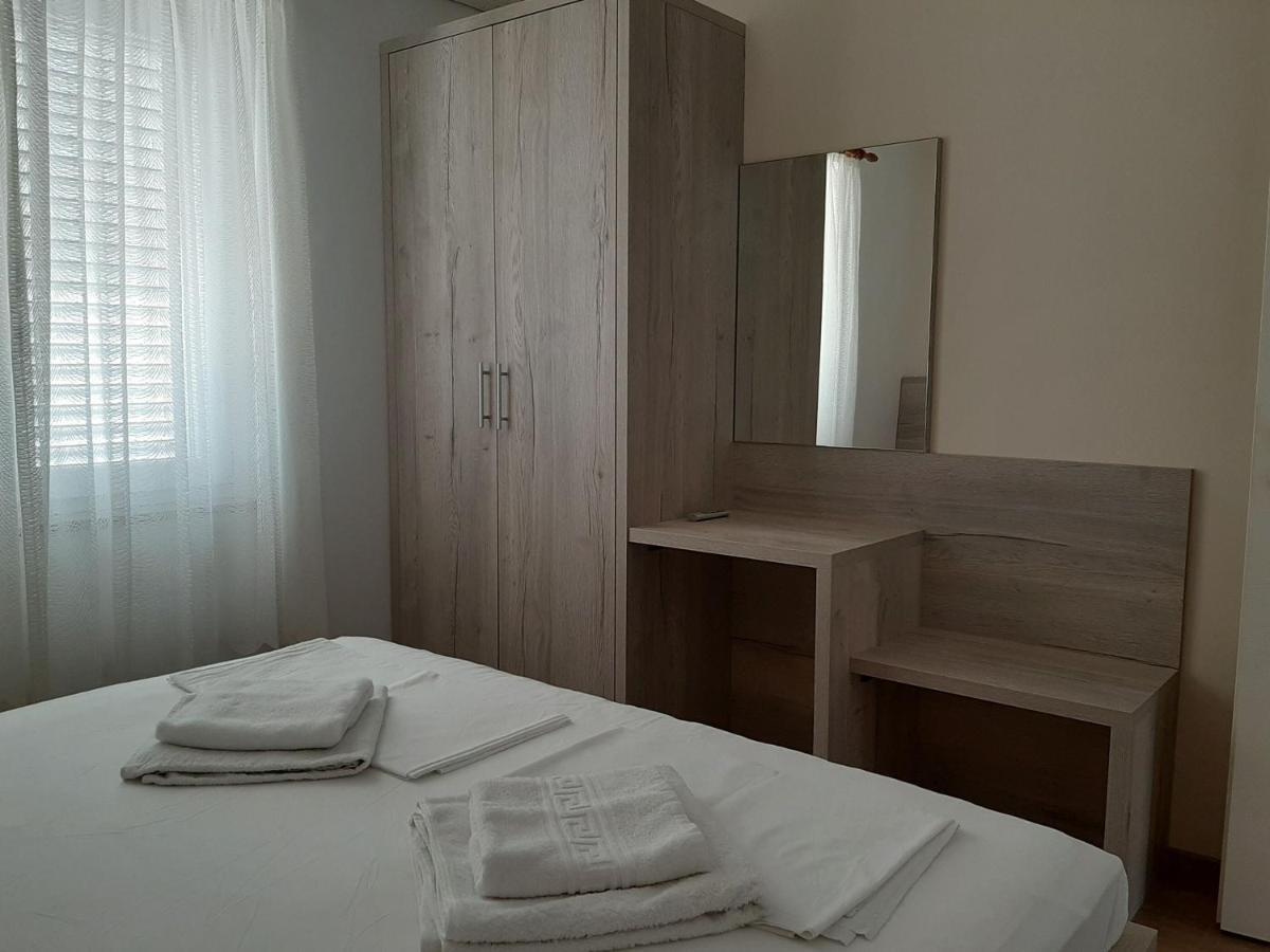 Apartments Edo Novalja Luaran gambar