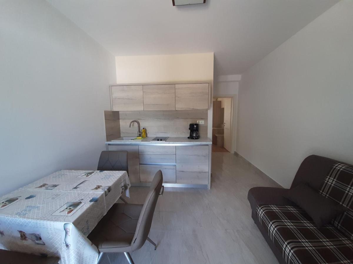Apartments Edo Novalja Luaran gambar