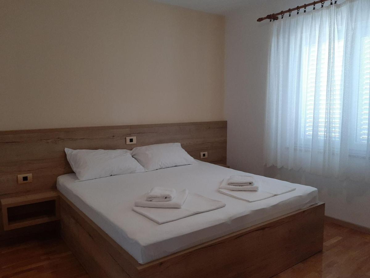 Apartments Edo Novalja Luaran gambar